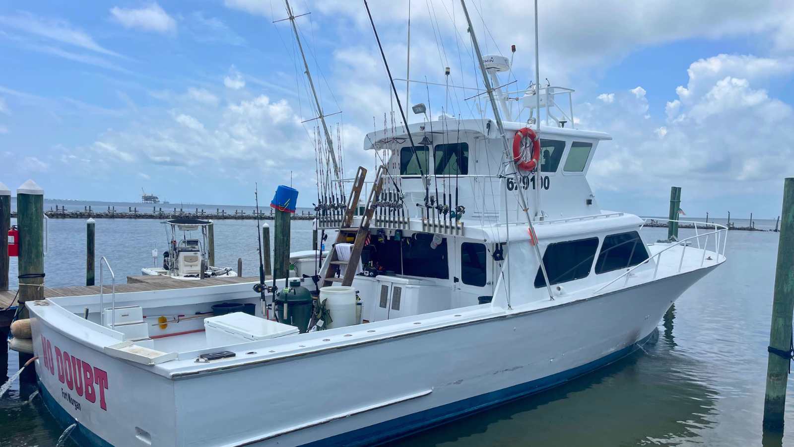 the No Doubt- offshore fishing charter boat out of fort morgan, alabama that can accommodate up to 23 passengers on private deep sea fishing trips<br />
